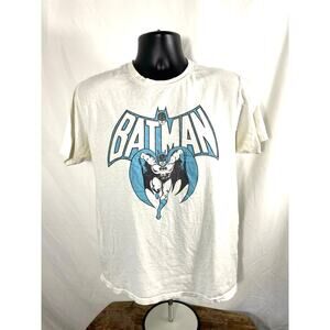 Batman Superhero Graphic T Shirt DC Comics White Size M
